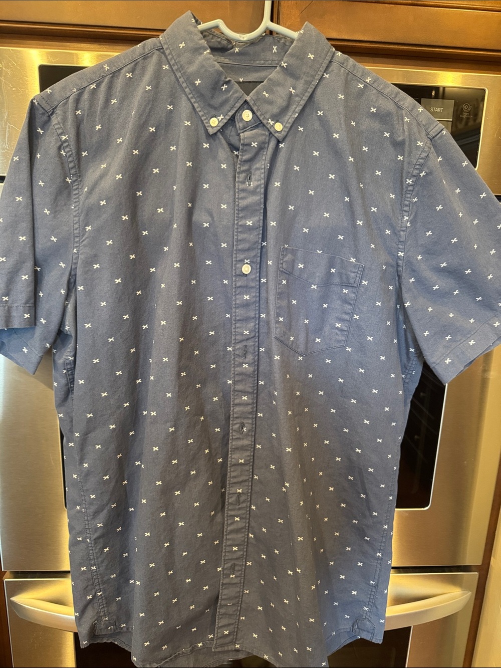 American Eagle Outfitters Men's Short-Sleeve Button-Down- Navy with White Print